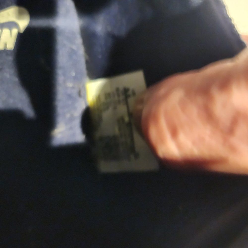 Nike Dark Blue Textured Sneakers - Picture 5 of 8